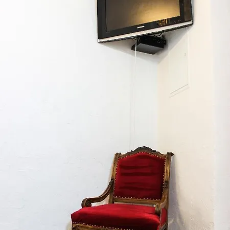 Apartament Roth's *